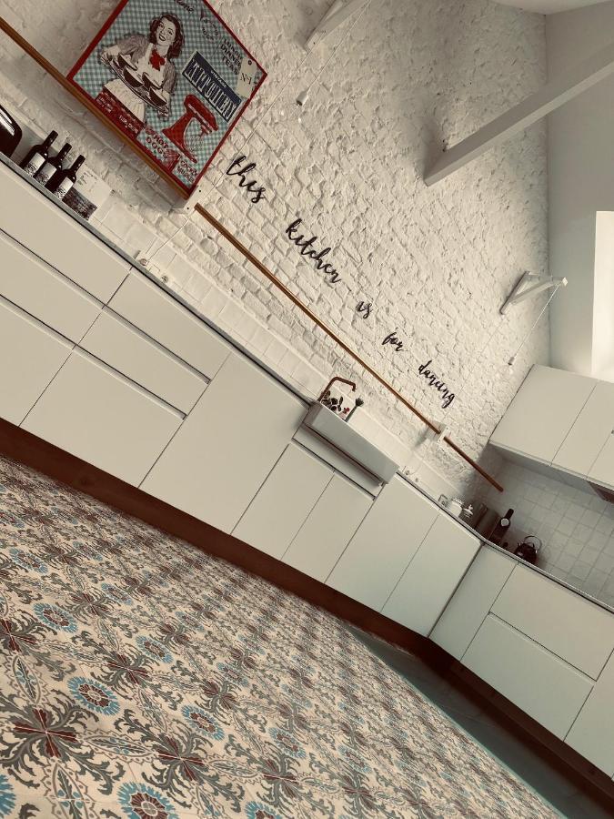 Apartmán Lichtrijke Loft Bij Restaurant Den Olifant Ieper Exteriér fotografie